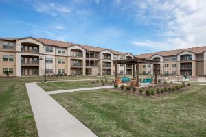 Mariposa at Clear Creek 1 preview image