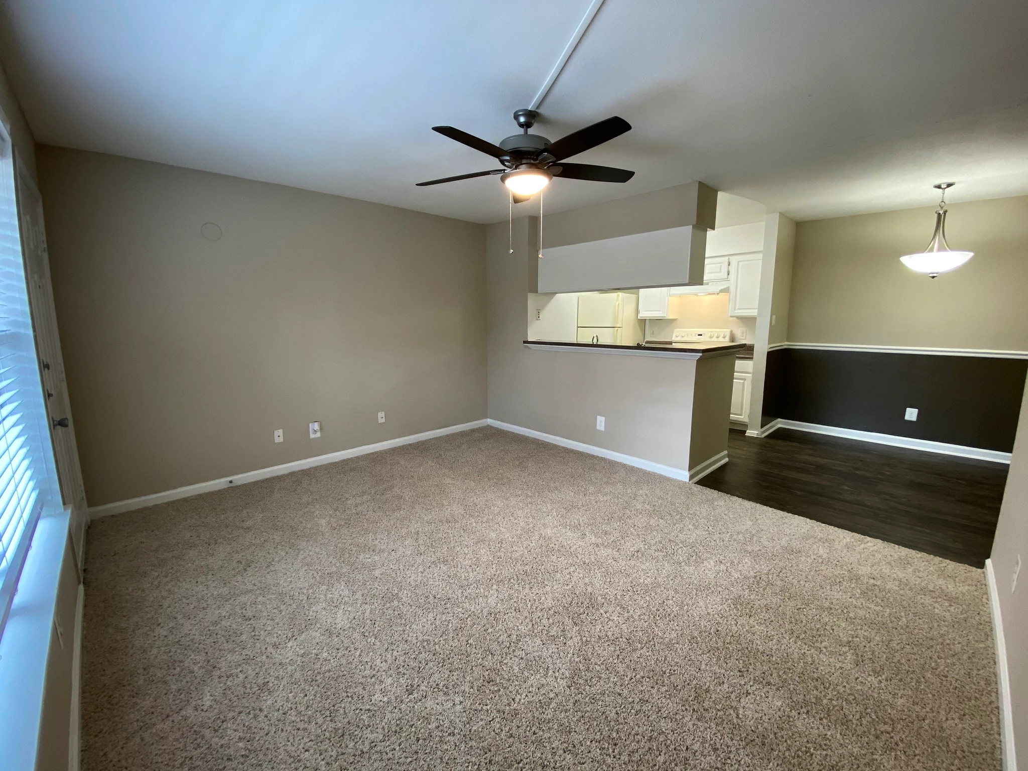 Pearland Village 4 preview image
