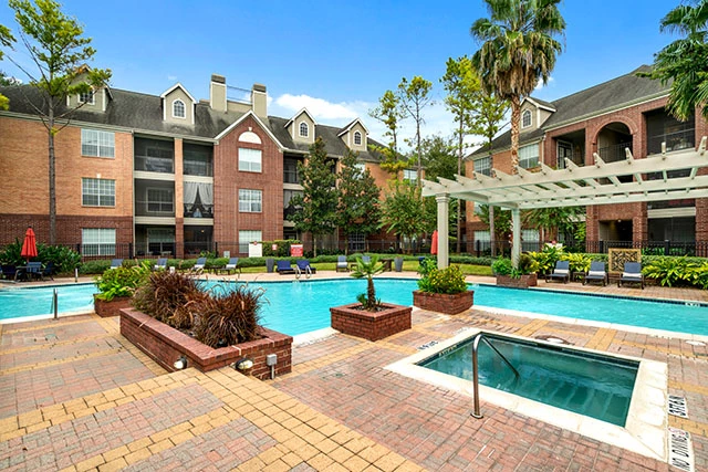 Woodway Square 1 preview image